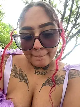 Snapshot of atennea_diiossa chatting on 15, 11, 2025 atennea diiossa online show from 15, 11, 2025