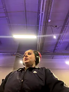 Snapshot of atennea_diiossa chatting on 20, 11, 2025 atennea diiossa online show from 20, 11, 2025