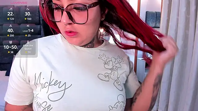 Snapshot of atennea_diiossa chatting on 24, 11, 2025 atennea diiossa online show from 24, 11, 2025