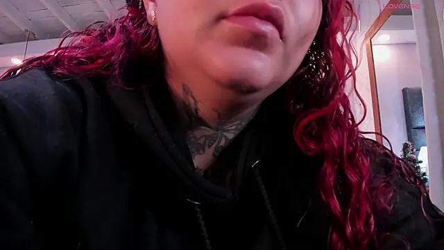 Snapshot of atennea_diiossa chatting on 27, 11, 2025 atennea diiossa online show from 27, 11, 2025