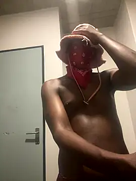 Snapshot of Levi_land1 chatting on 12, 10, 2025 Levi land1 online show from 12, 10, 2025