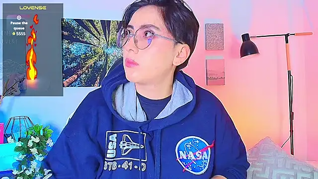 Snapshot of Alex_carter chatting on 20, 11, 2025 Alex carter online show from 20, 11, 2025