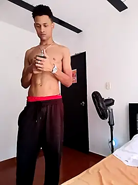 Snapshot of Ruberga20 chatting on 3, 12, 2025 Ruberga20 online show from 3, 12, 2025