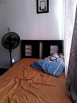 Snapshot of Ruberga20 chatting on 4, 12, 2025 Ruberga20 online show from 4, 12, 2025