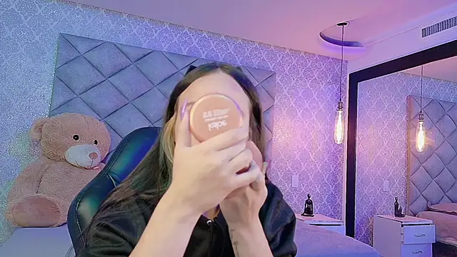 CARO ADAMS1 online show from 20, 11, 2025