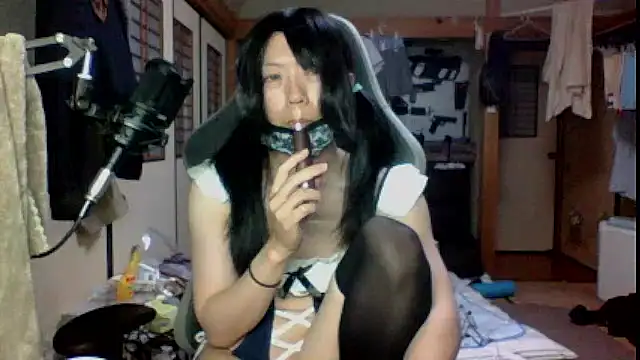 Snapshot of harinyanxxx chatting on 28, 10, 2025 harinyanxxx online show from 28, 10, 2025