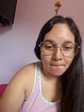 Snapshot of karollvega888 chatting on 21, 10, 2025 karollvega888 online show from 21, 10, 2025