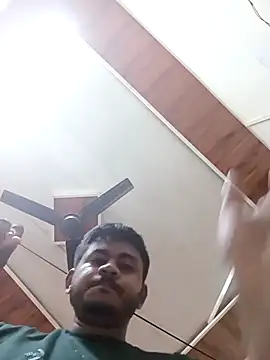 GlossyDare1823 online show from 28, 11, 2025