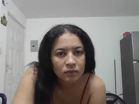 Snapshot of Samiraxxx24 chatting on 21, 10, 2025 Samiraxxx24 online show from 21, 10, 2025