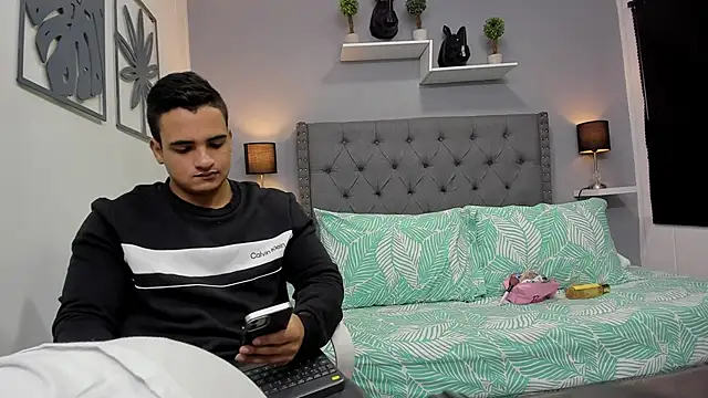 violeta and maxx online show from 28, 10, 2025