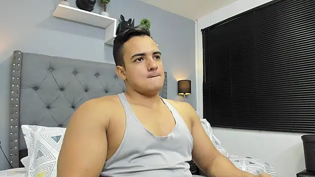 violeta and maxx online show from 27, 11, 2025