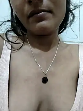 HOTTY CUTI online show from 30, 10, 2025