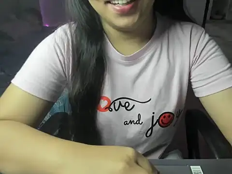 Snapshot of Divya68 chatting on 28, 10, 2025 Divya68 online show from 28, 10, 2025