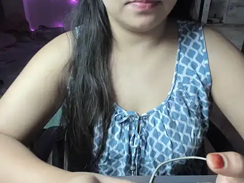 Snapshot of Divya68 chatting on 13, 11, 2025 Divya68 online show from 13, 11, 2025