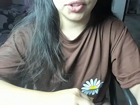 Snapshot of Divya68 chatting on 22, 11, 2025 Divya68 online show from 22, 11, 2025