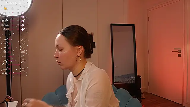 Snapshot of NeonyMuse chatting on 14, 12, 2025 NeonyMuse online show from 14, 12, 2025