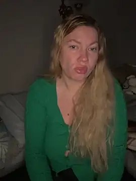 Barby Kiss online show from 25, 10, 2025