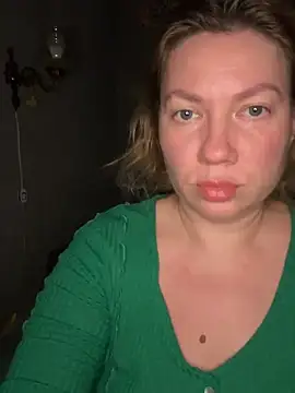 Barby Kiss online show from 8, 11, 2025