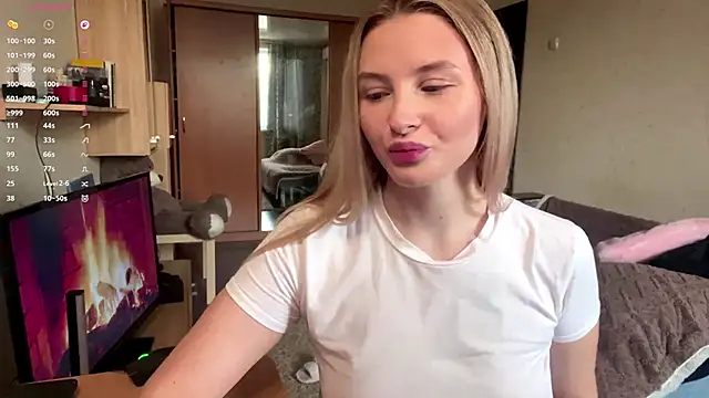 Snapshot of VictoriaMystery chatting on 22, 11, 2025 VictoriaMystery online show from 22, 11, 2025