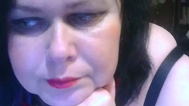 Snapshot of CharleeKendall chatting on 3, 11, 2025 CharleeKendall online show from 3, 11, 2025