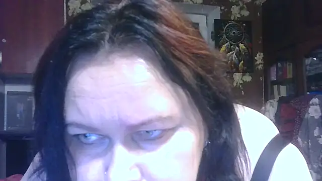 Snapshot of CharleeKendall chatting on 4, 11, 2025 CharleeKendall online show from 4, 11, 2025