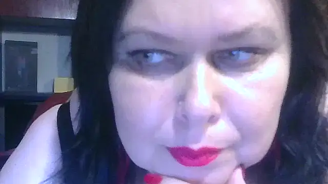 Snapshot of CharleeKendall chatting on 12, 11, 2025 CharleeKendall online show from 12, 11, 2025