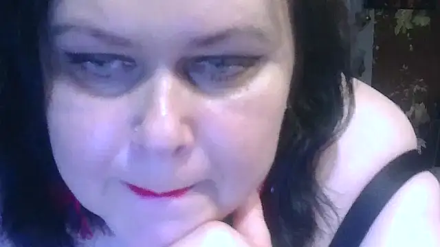 Snapshot of CharleeKendall chatting on 13, 11, 2025 CharleeKendall online show from 13, 11, 2025