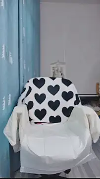 Snapshot of DJEVERY2025 chatting on 13, 11, 2025 DJEVERY2025 online show from 13, 11, 2025