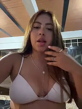 Emily Joee online show from 2, 11, 2025