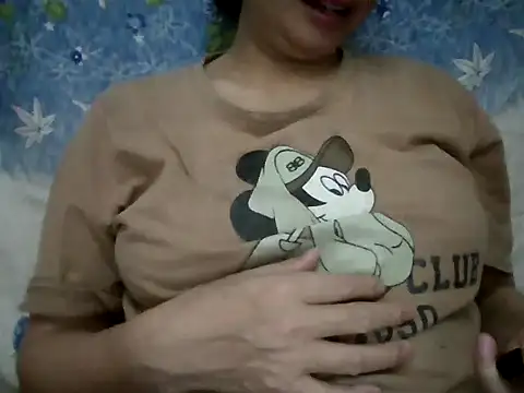 Linh-xxx online show from 27, 3, 2026