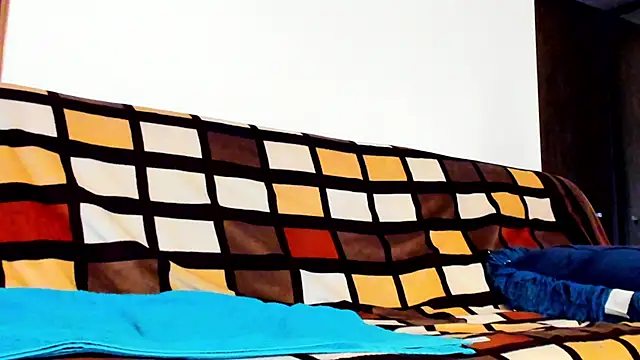 Snapshot of katcum02 chatting on 9, 4, 2026 katcum02 online show from 9, 4, 2026