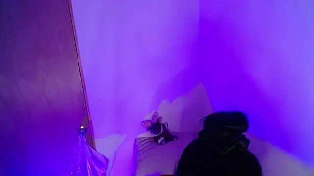 Snapshot of Miranda_kim_ chatting on 8, 11, 2025 Miranda kim online show from 8, 11, 2025