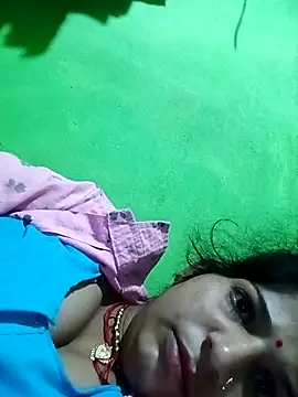 Karishma cute online show from 19, 10, 2025