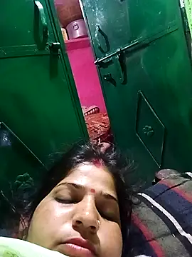 Karishma cute online show from 1, 2, 2026