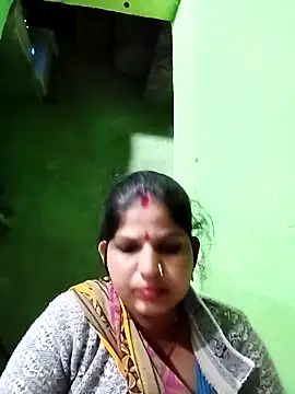 Karishma cute online show from 1, 2, 2026