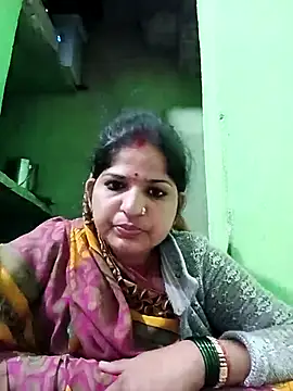 Karishma cute online show from 2, 2, 2026