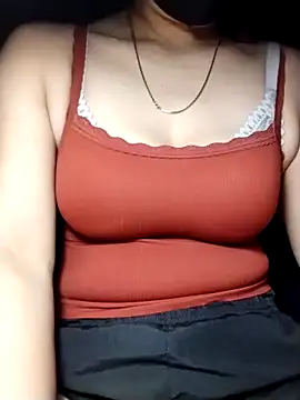 YiyinLy online show from 20, 10, 2025