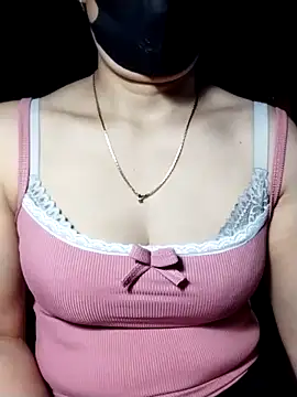 YiyinLy online show from 3, 11, 2025