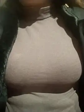 YiyinLy online show from 14, 12, 2025