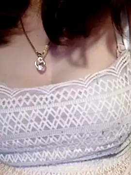 YiyinLy online show from 4, 2, 2026