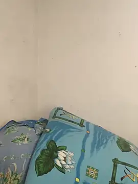 MiraCastellon online show from 15, 1, 2026