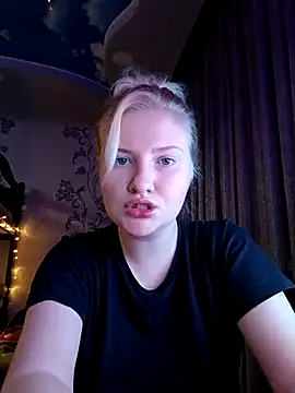 Snapshot of karkinn chatting on 15, 11, 2025 karkinn online show from 15, 11, 2025