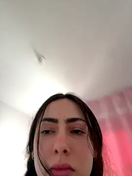 Snapshot of Baby_Mia_pires chatting on 18, 10, 2025 Baby Mia pires online show from 18, 10, 2025