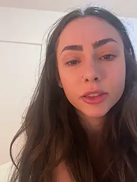 Baby Mia pires online show from 10, 2, 2026