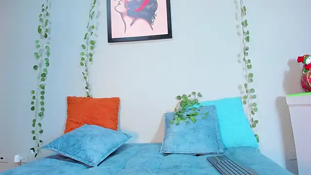 bella sstone online show from 4, 12, 2025