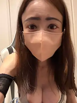 Snapshot of ericiii chatting on 14, 11, 2025 ericiii online show from 14, 11, 2025