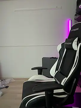 Snapshot of ericiii chatting on 27, 2, 2026 ericiii online show from 27, 2, 2026