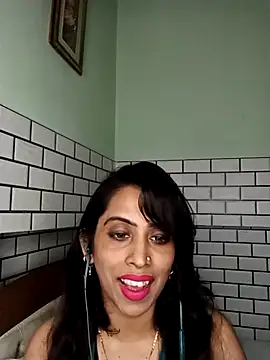 Snapshot of Darling_Annie chatting on 5, 11, 2025 Darling Annie online show from 5, 11, 2025