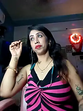 Snapshot of Darling_Annie chatting on 23, 11, 2025 Darling Annie online show from 23, 11, 2025