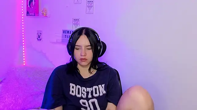 Emily Lindey online show from 21, 3, 2026